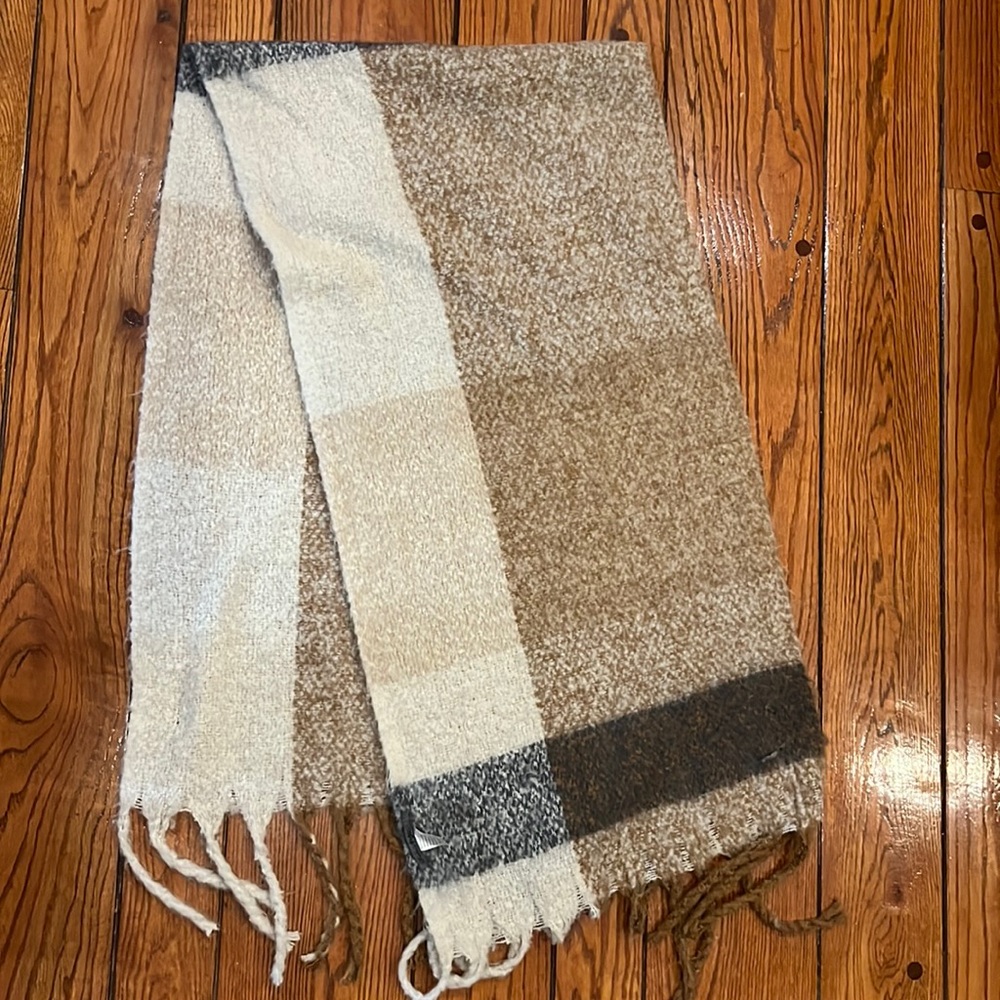 Chunky soft scarf ** NON REFUNDABLE **